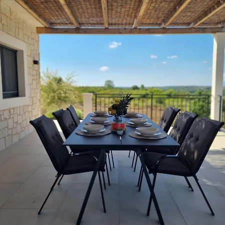 Dom wakacyjny Rocca Murvica (Policnik)