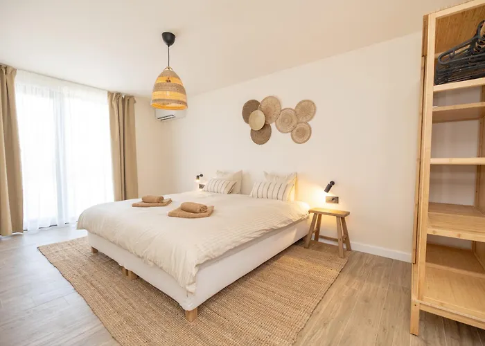 Rocca Vikendica Murvica (Policnik)